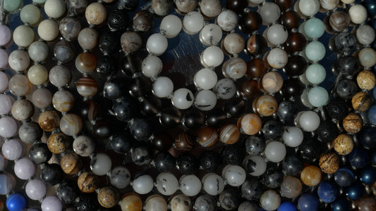 HOW TO CHOOSE YOUR MALA?